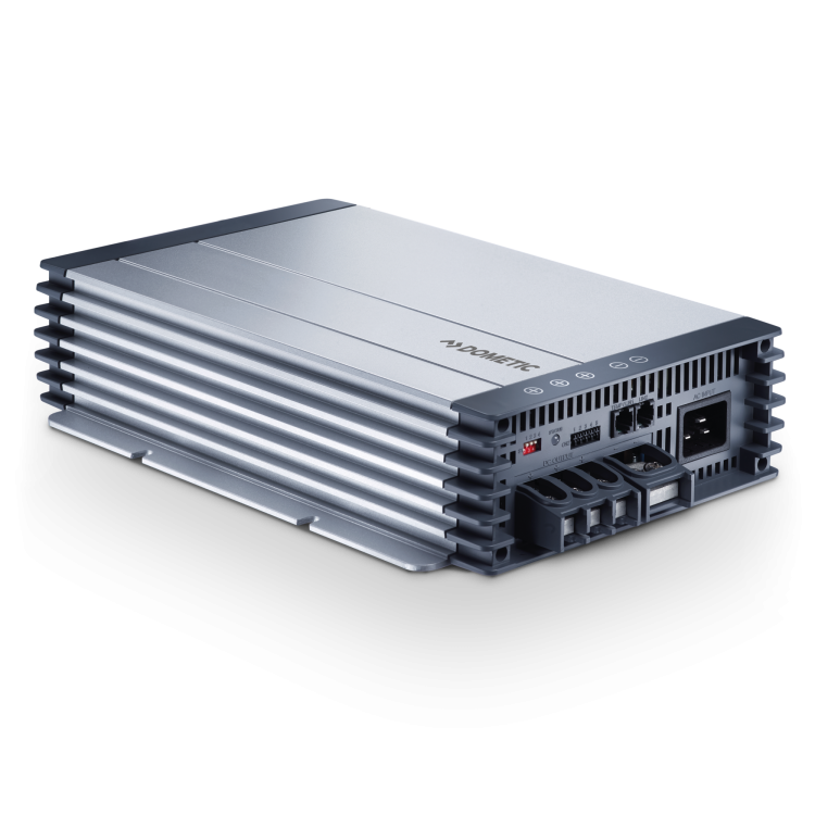 Dometic MCA1280  IUOU AutoCharge 80A