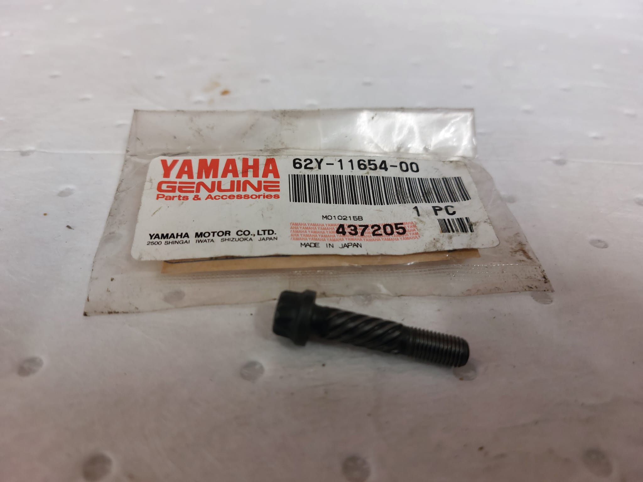 CONNECTING BOLT 62Y-11654-00  YAMAHA