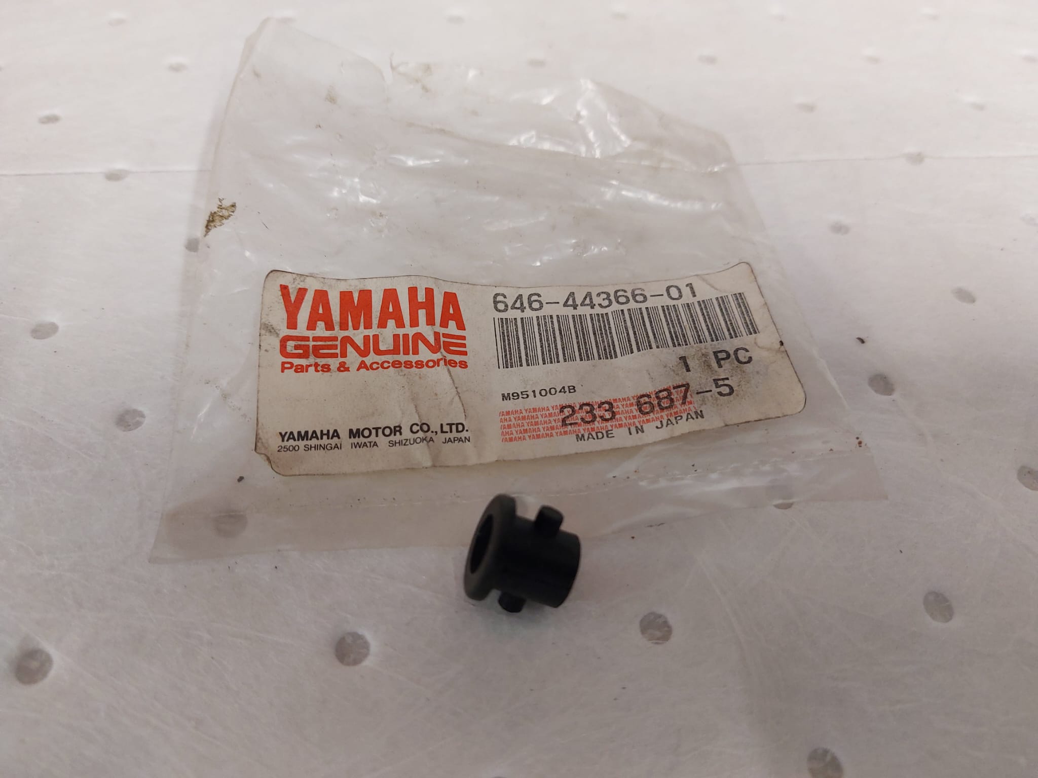 SEAL  646-44366-01  YAMAHA
