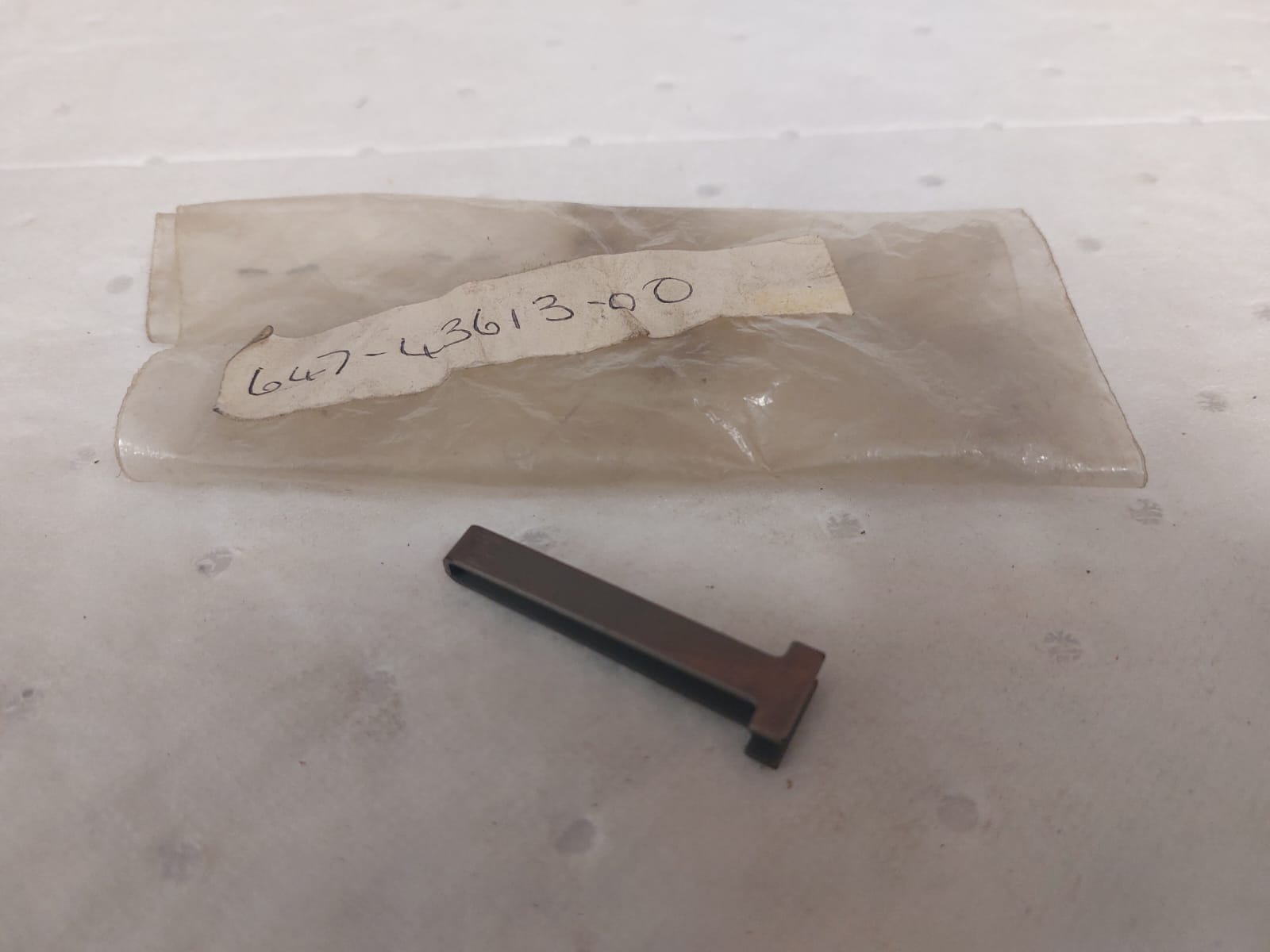 CLIP  647-43613-00  YAMAHA