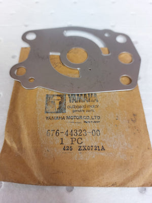 WATER PUMP PLATE 676-44323-00  YAMAHA