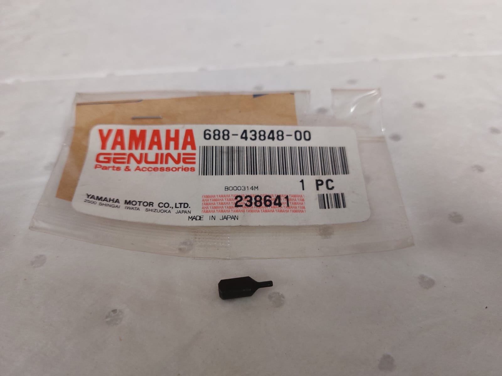 ROD 688-43848-00  YAMAHA