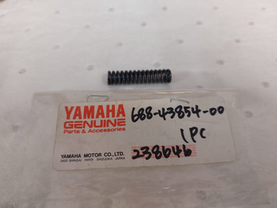 SPRING  688-43854-00  YAMAHA