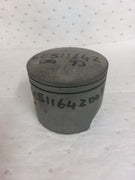 PISTON - OLD STOCK  6E5-11642-00-93  YAMAHA