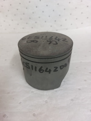 PISTON - OLD STOCK  6E5-11642-00-93  YAMAHA