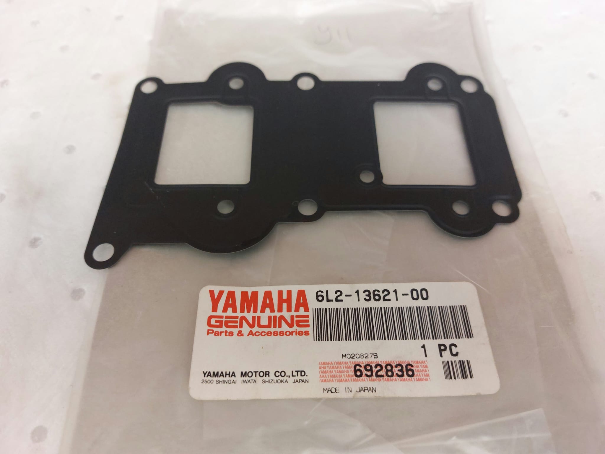 LEAF PLATE GASKET 6L2-13621-00  YAMAHA