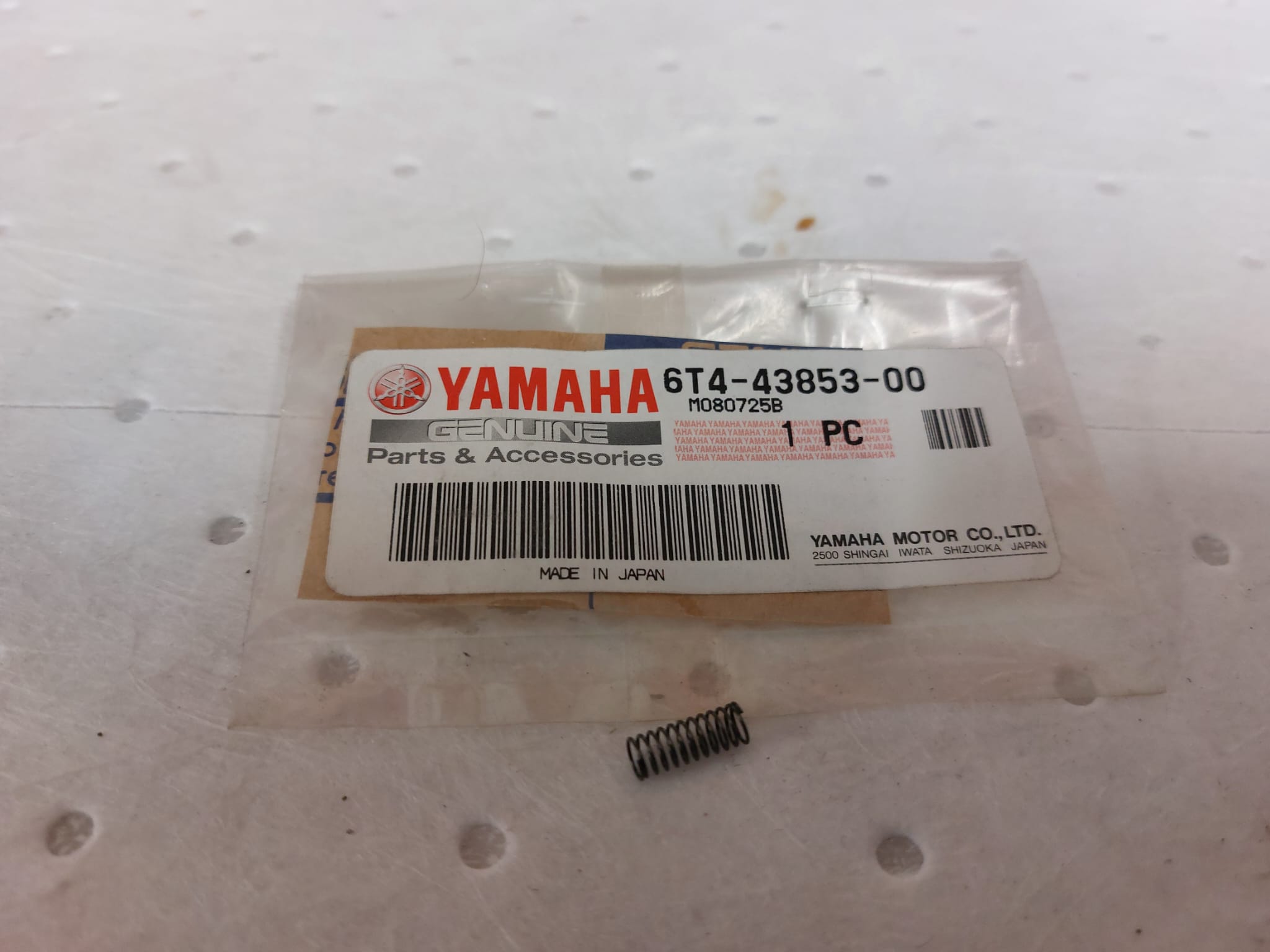 SPRING MAIN VALVE 6T4-43853-00  YAMAHA