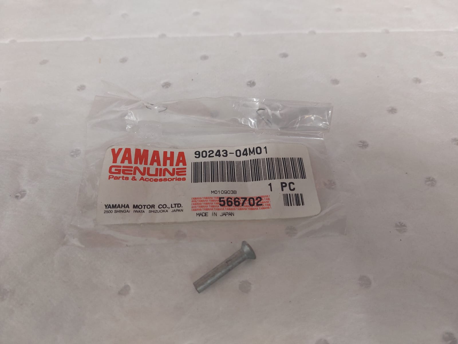 PIN 90243-04M01  YAMAHA