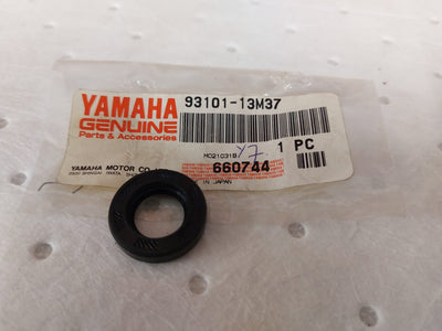 OIL SEAL  93101-13M37  YAMAHA