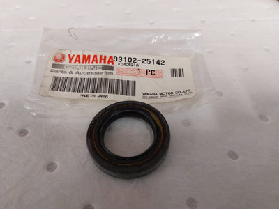 OIL SEAL  93102-25142  YAMAHA