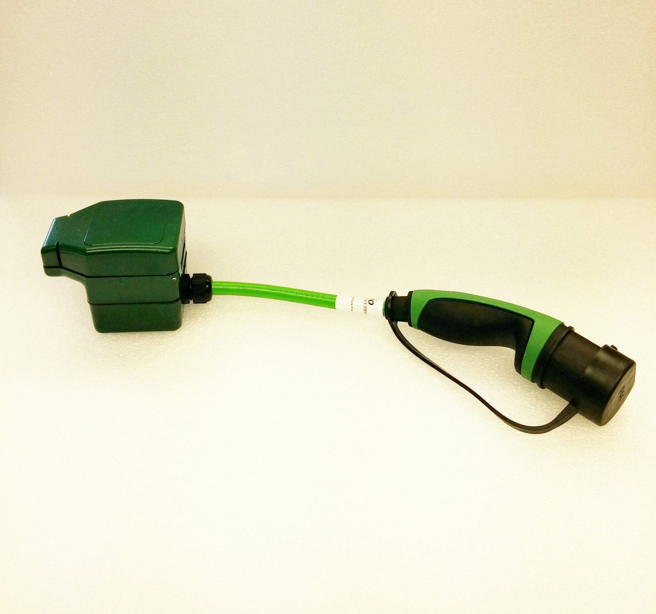 Mode 2 Charging cable adapter. Plugs: Type 2 male to Domestic socket. 10A. 230V. 0.5m