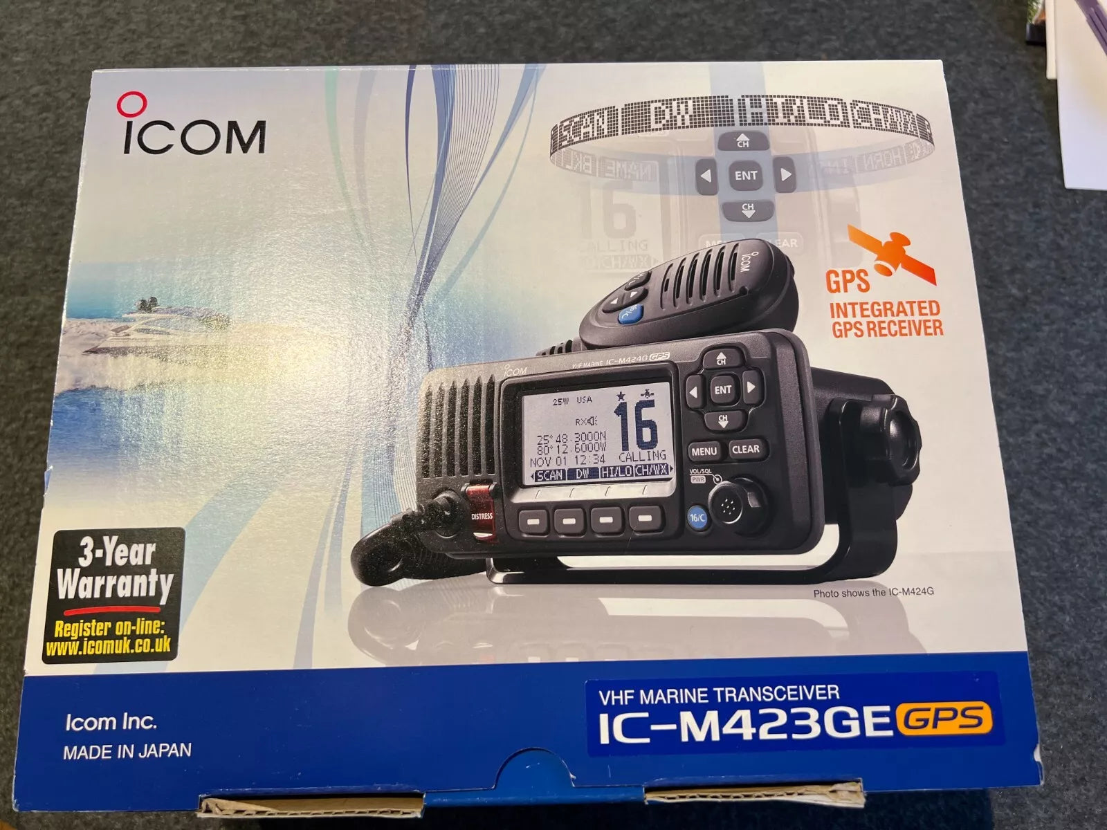 Icom M423GE VHF/DSC Marine Transceiver with GPS antenna