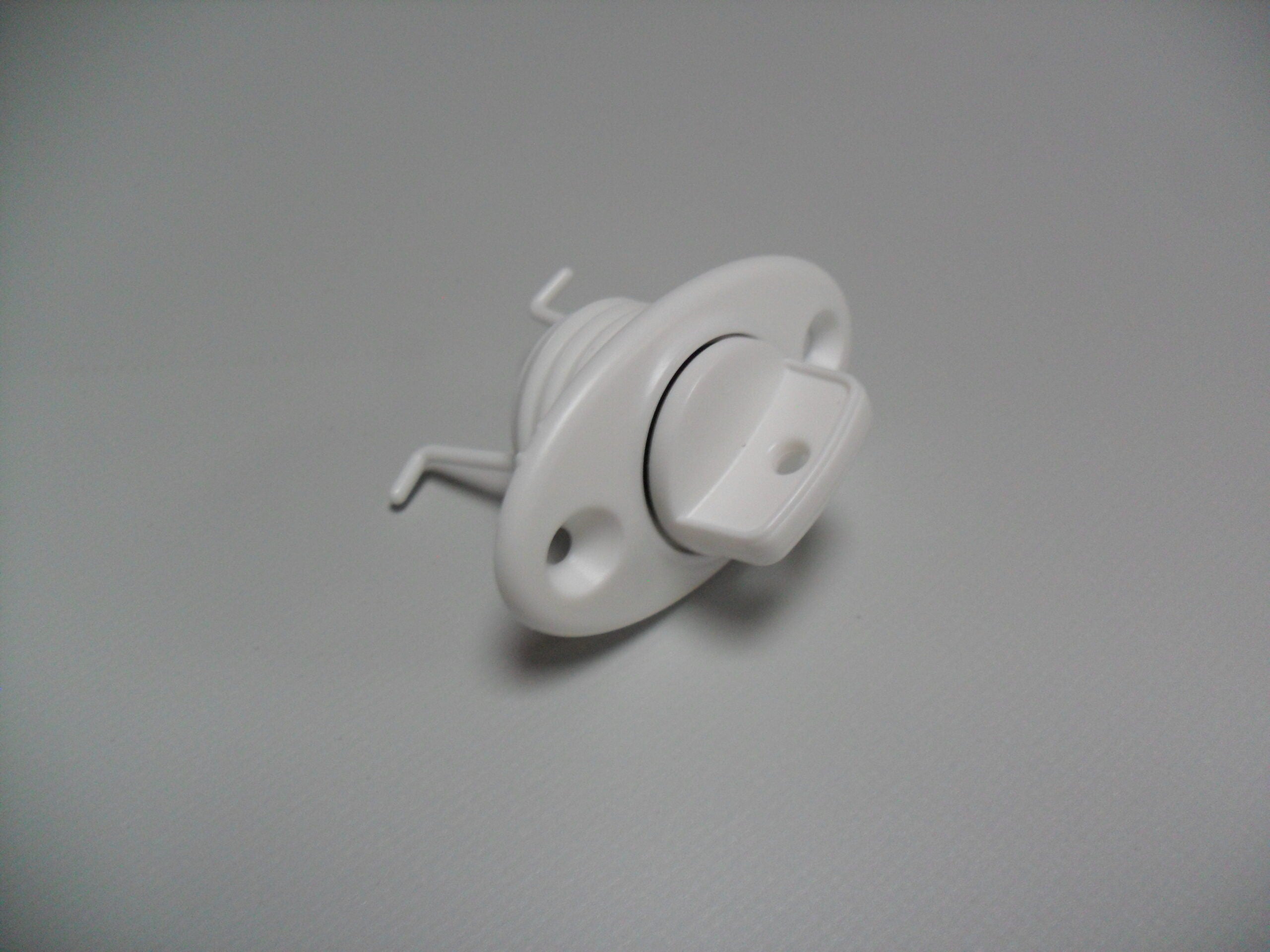 Oval Drain Socket 20mm with Removable Screw In Plug White ...
