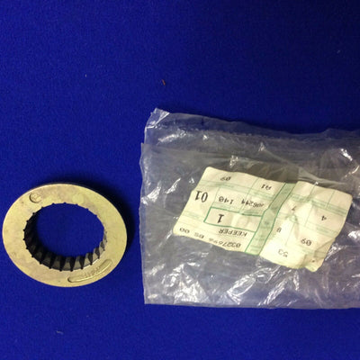 Evinrude Johnson OMC Engine Part Keeper  0327696 327696